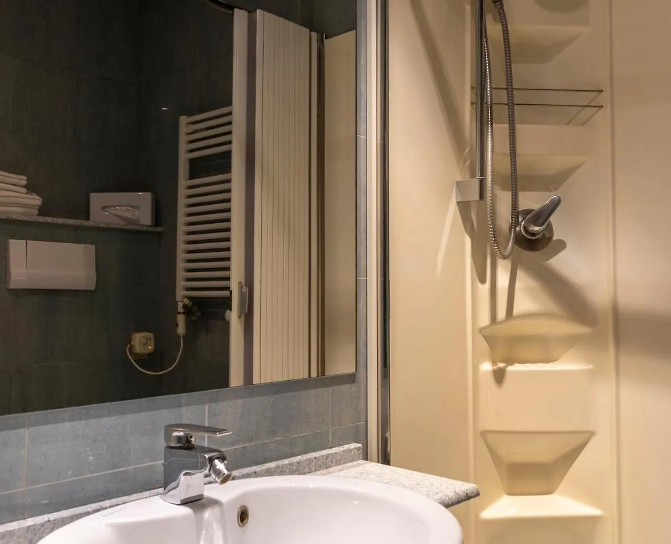 Hotel Terme Salvarola Sassuolo 4*,